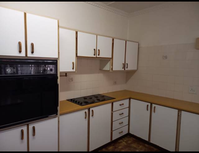 2 BEDROOM SIMPLEX RENTED IN ESCOMBE